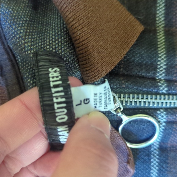 2 quarterzip Urban Outfitters polos - Picture 3 of 6